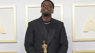 Daniel Kaluuya's Reaction to Reporter's Misguided Question on Oscars Night Is an Eternal Mood